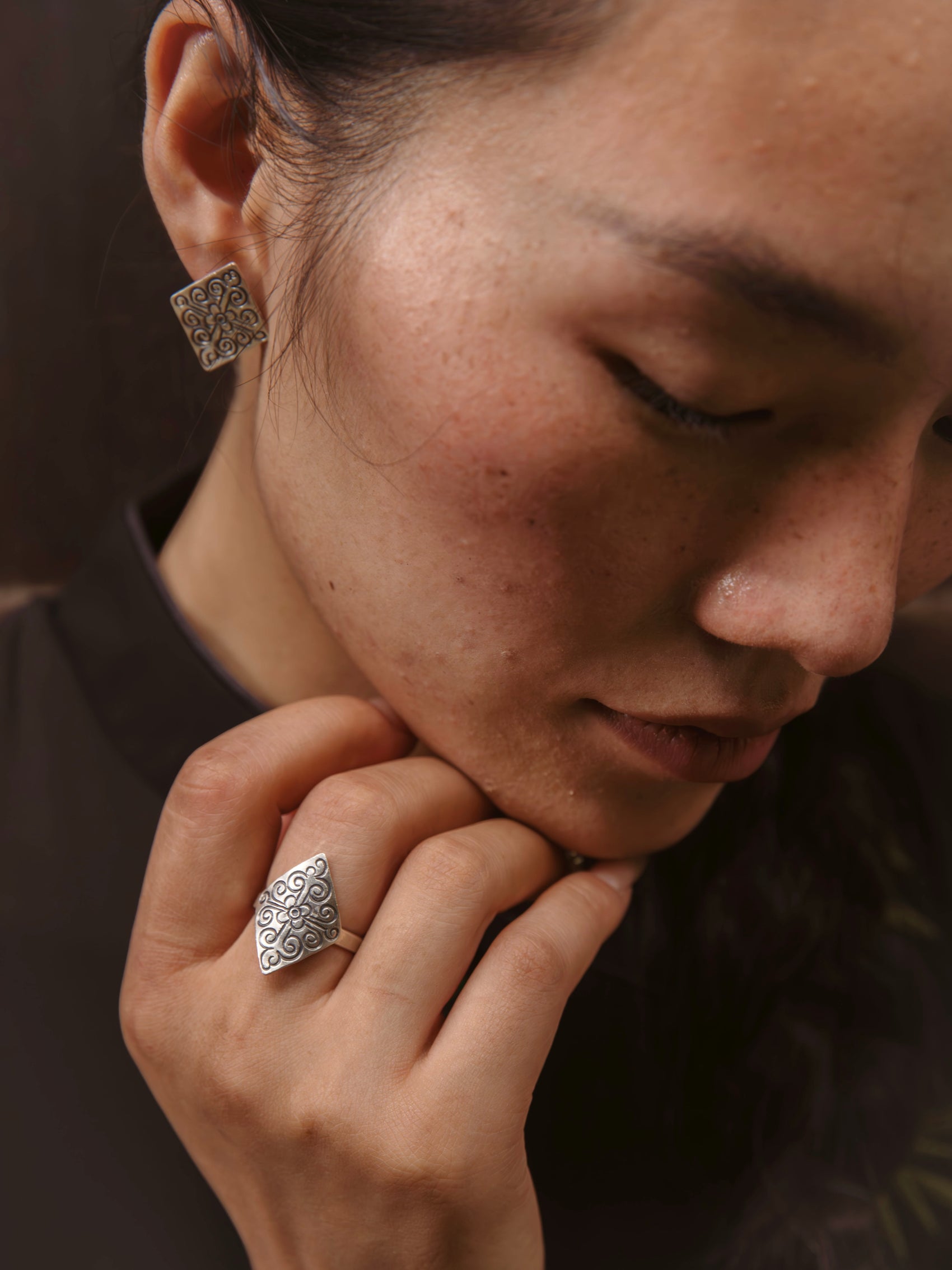 Wax-Resist Floral Ring