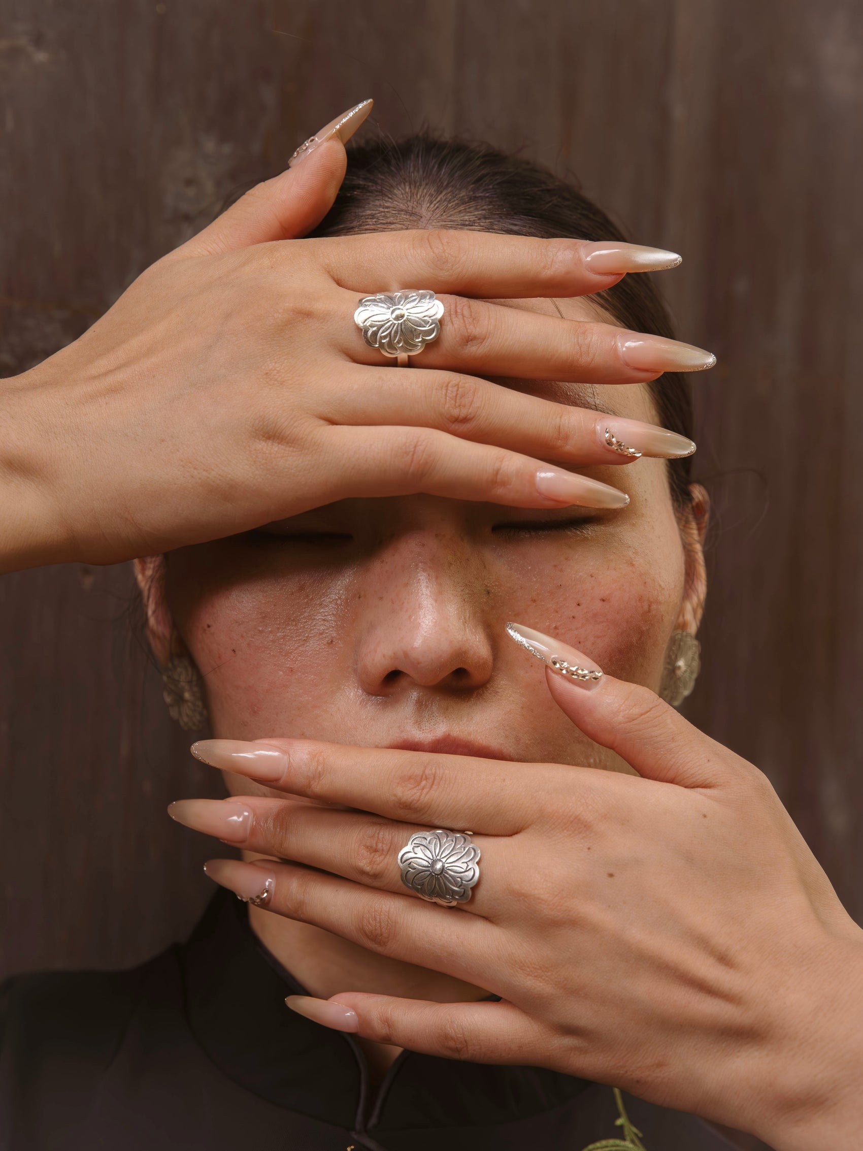 Chrysanthemum Motif Ring