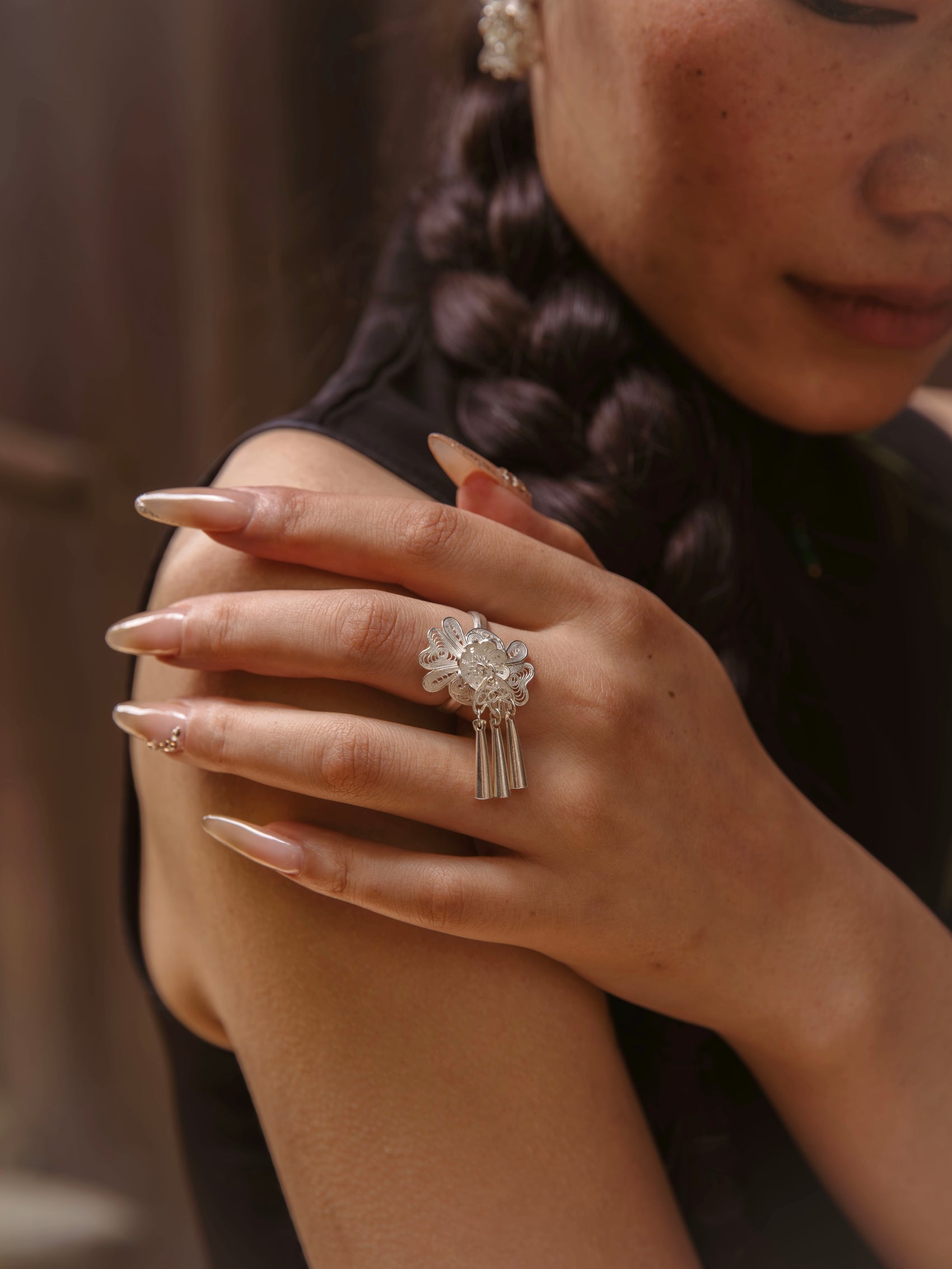 Filigree Cluster Motif Ring